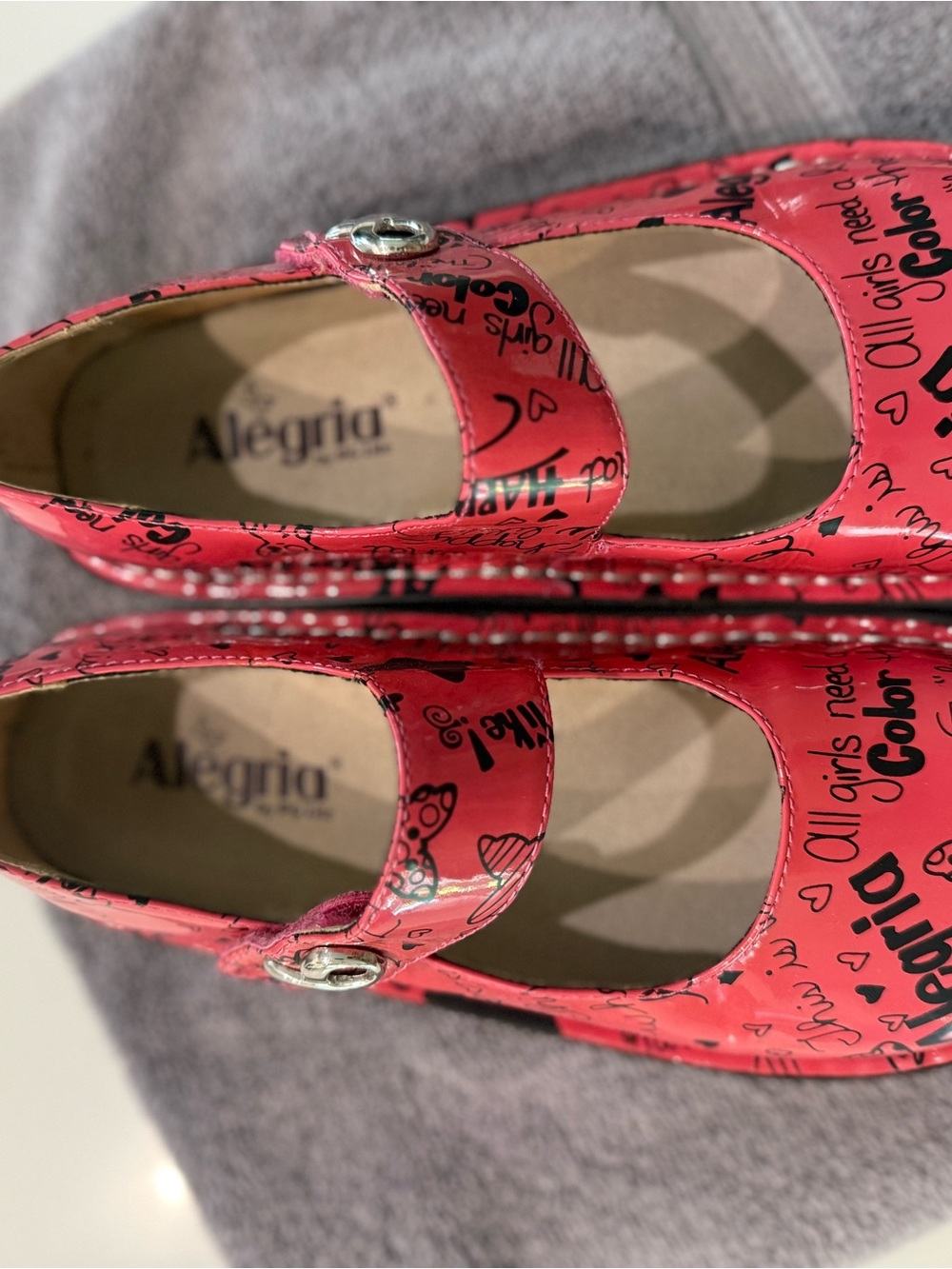 Algeria Pink Heart-Print Mary Jane Shoes - Picture 2 of 6